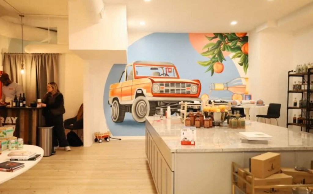 A photo of the Bronco mural at Dray