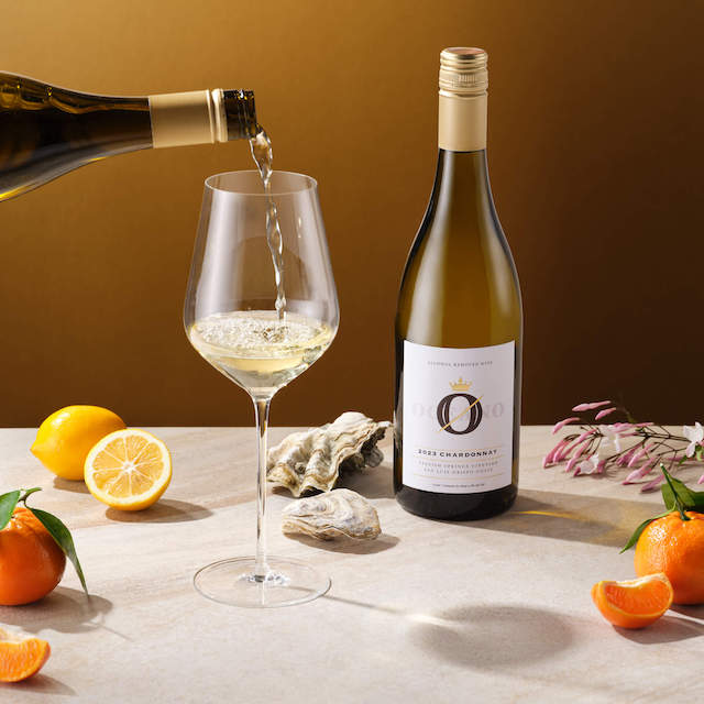 A photo of a non-alcoholic chardonnay bottle